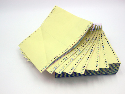 无碳复写纸会显色吗？显色的原理是什么，有哪些特点？